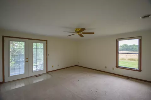 Bedroom - 2987 Old Clifton Rd, Springfield, OH 45502 photo 1 of 11