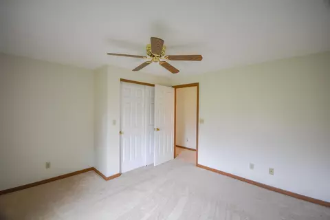 Bedroom - 2987 Old Clifton Rd, Springfield, OH 45502 photo 5 of 11