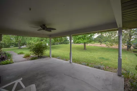 Exterior - 2987 Old Clifton Rd, Springfield, OH 45502 photo 14 of 26