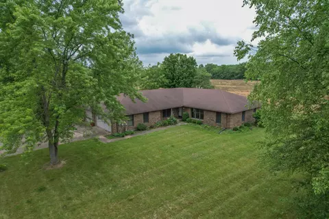 Exterior - 2987 Old Clifton Rd, Springfield, OH 45502 photo 1 of 26