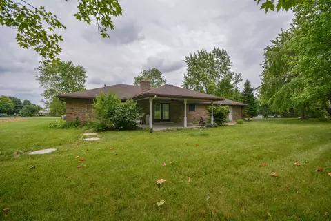 Exterior - 2987 Old Clifton Rd, Springfield, OH 45502 photo 9 of 26