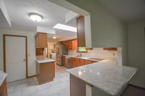 Kitchen - 2987 Old Clifton Rd, Springfield, OH 45502 photo 1 of 10