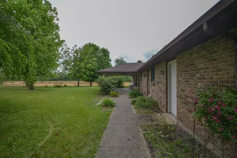 Exterior - 2987 Old Clifton Rd, Springfield, OH 45502 photo 20 of 26