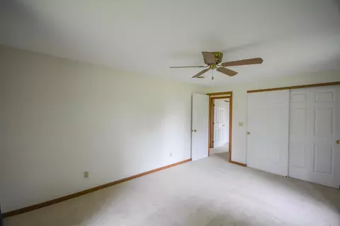 Bedroom - 2987 Old Clifton Rd, Springfield, OH 45502 photo 10 of 11