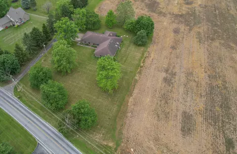 View/Area - 2987 Old Clifton Rd, Springfield, OH 45502 photo 2 of 10
