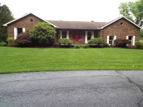 1110 Burr Oak Blvd, Nelsonville, OH 45764