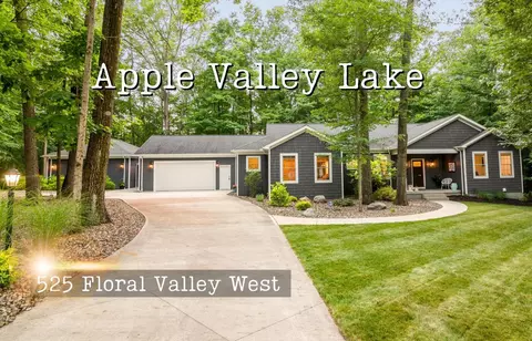 525 Floral Valley Dr W, Howard, OH 43028