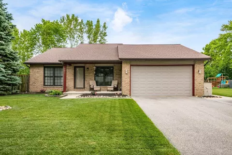 4051 Tamarack Ave, Grove City, OH 43123