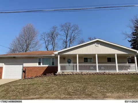 827 Cooper Ave, Bellefontaine, OH 43311