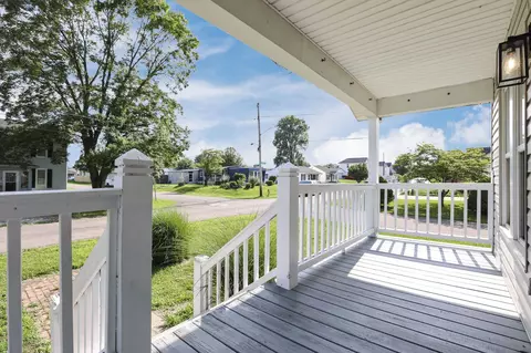 Exterior - 156 E Postal Ave, Newark, OH 43055 photo 4 of 20
