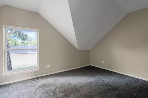 Bedroom - 156 E Postal Ave, Newark, OH 43055 photo 5 of 7