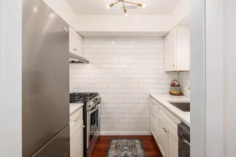 249 E Kossuth St #E, Columbus, OH 43206 photo 6