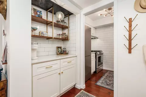 249 E Kossuth St #E, Columbus, OH 43206 photo 5