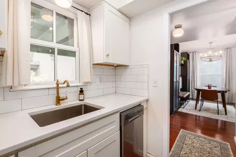 249 E Kossuth St #E, Columbus, OH 43206 photo 9