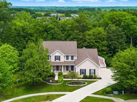 2969 Laura Pl, Lewis Center, OH 43035