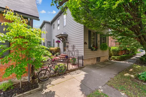 117 E Frankfort St, Columbus, OH 43206