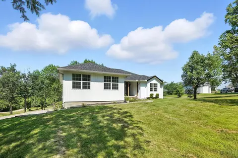 25327 Morris Salem Rd, Circleville, OH 43113 photo 2