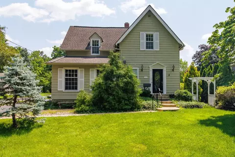 670 Greenwich St, Worthington, OH 43085