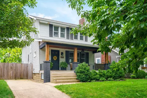 678 S Cassingham Rd, Columbus, OH 43209