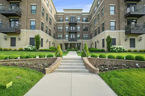 1670 E Broad St #208, Columbus, OH 43203