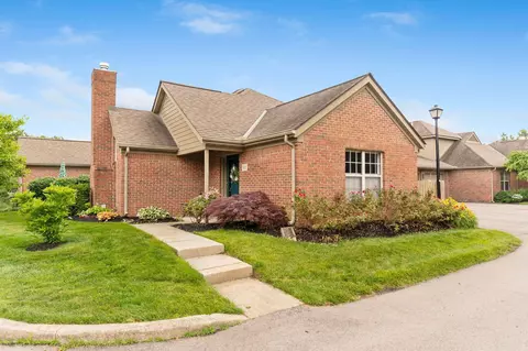 901 Village Brook Way, Columbus, OH 43235