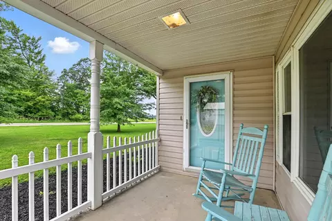 Exterior - 4544 Hook Rd, Crestline, OH 44827 photo 2 of 6