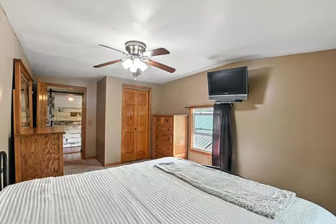 Bedroom - 4544 Hook Rd, Crestline, OH 44827 photo 2 of 6