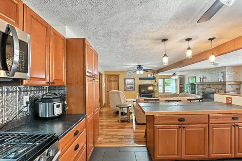 Kitchen - 4544 Hook Rd, Crestline, OH 44827 photo 3 of 3