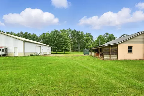 Exterior - 4544 Hook Rd, Crestline, OH 44827 photo 5 of 6