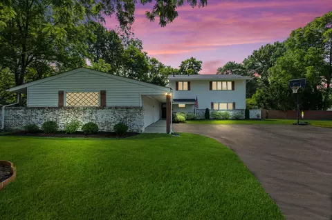 298 Flint Ridge Dr, Columbus, OH 43230