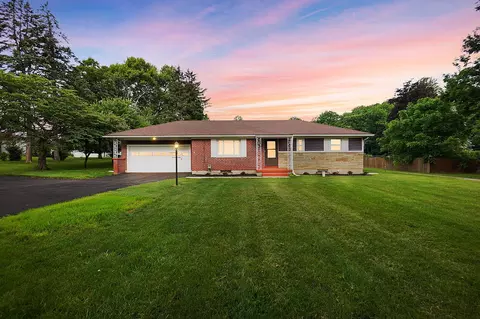 3211 Derr Rd, Springfield, OH 45503