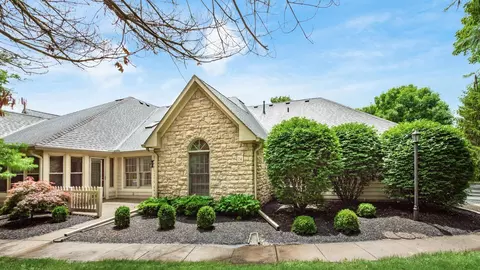 74 Stonington Cir, Newark, OH 43055