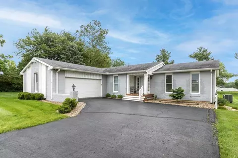 Exterior - 11826 Elgin Dr, Orient, OH 43146 photo 1 of 9