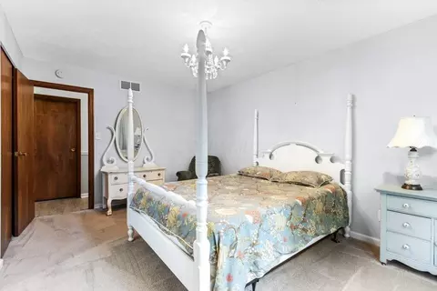 Bedroom - 11826 Elgin Dr, Orient, OH 43146 photo 2 of 4