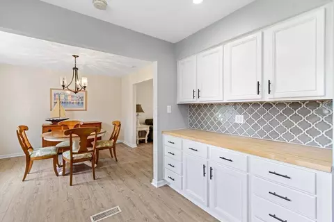 Dining - 11826 Elgin Dr, Orient, OH 43146 photo 1 of 3