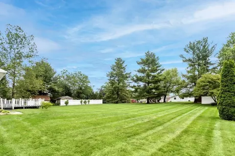 Exterior - 11826 Elgin Dr, Orient, OH 43146 photo 9 of 9