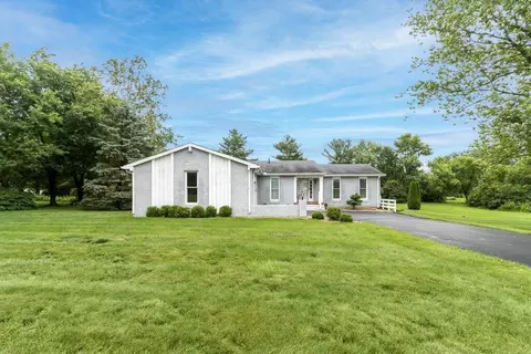 Exterior - 11826 Elgin Dr, Orient, OH 43146 photo 2 of 9