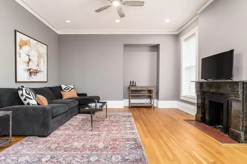 Living - 390 E Town St #1/2, Columbus, OH 43215 photo 1 of 2