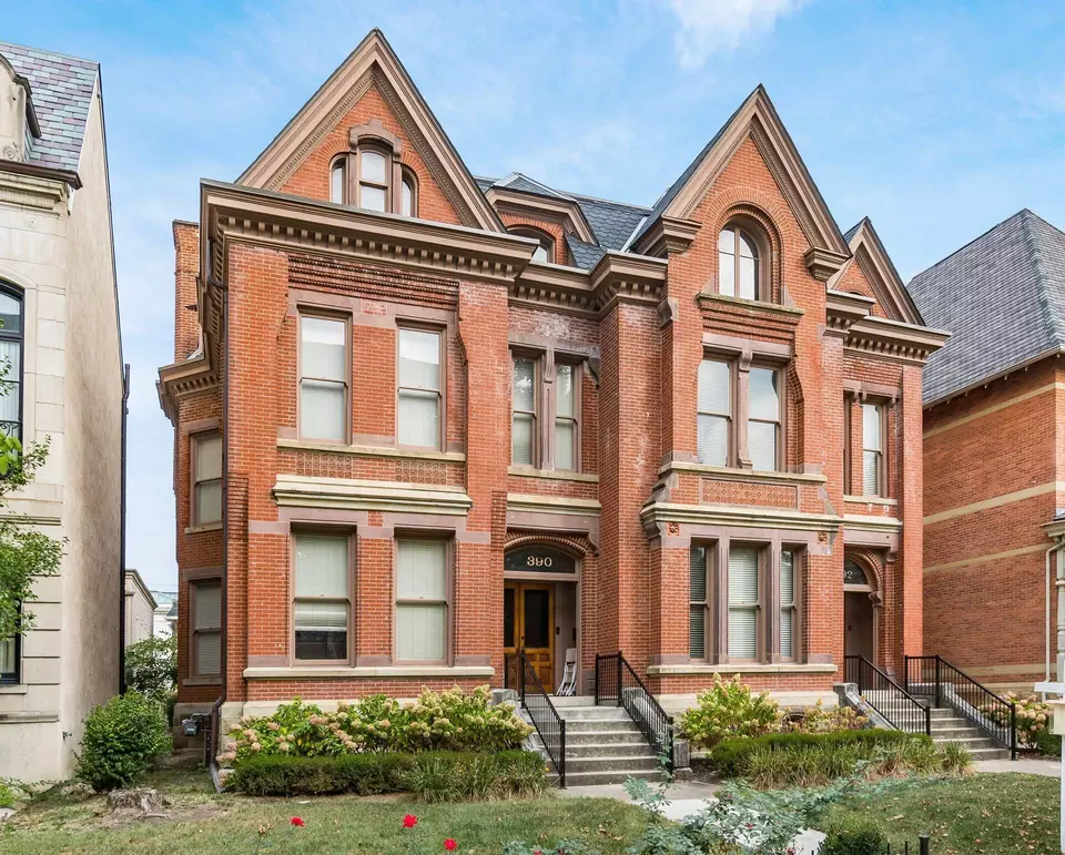 Exterior - 390 E Town St #1/2, Columbus, OH 43215 photo 1 of 2