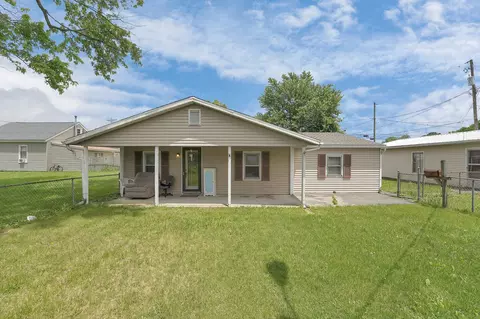 412 E Mill St, Circleville, OH 43113