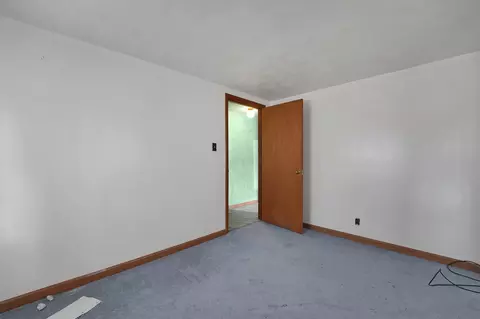 Bedroom - 412 E Mill St, Circleville, OH 43113 photo 2 of 3