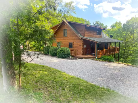 11833 Woodland Ridge Rd, Rockbridge, OH 43149