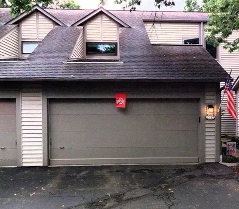 2715 Woodland Trail Dr, Columbus, OH 43231