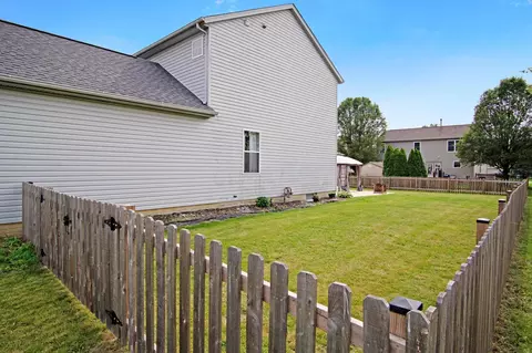Exterior - 237 Harvard Loop, Delaware, OH 43015 photo 12 of 12