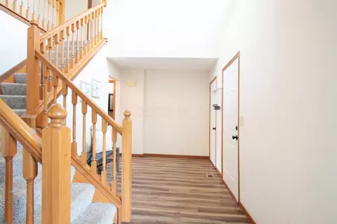 Entry Way - 237 Harvard Loop, Delaware, OH 43015 photo 2 of 3