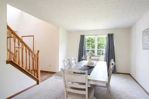 Dining - 237 Harvard Loop, Delaware, OH 43015 photo 1 of 3