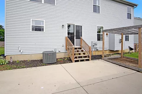Exterior - 237 Harvard Loop, Delaware, OH 43015 photo 4 of 12