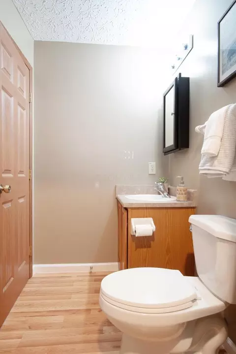 Bath - 237 Harvard Loop, Delaware, OH 43015 photo 1 of 5