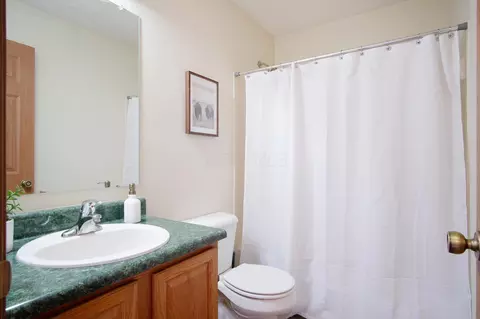 Bath - 237 Harvard Loop, Delaware, OH 43015 photo 5 of 5