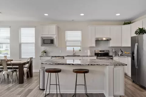 6724 Cat Singer Cir S, Hilliard, OH 43026